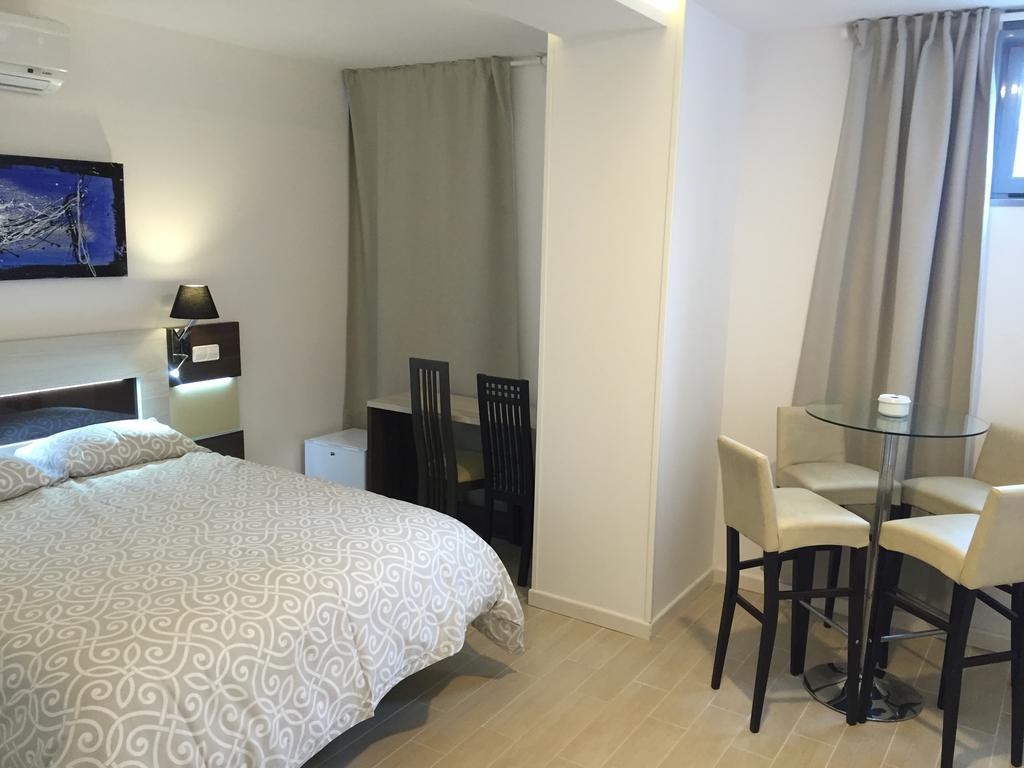 H Skyline Hotel Alcorcón Eksteriør billede